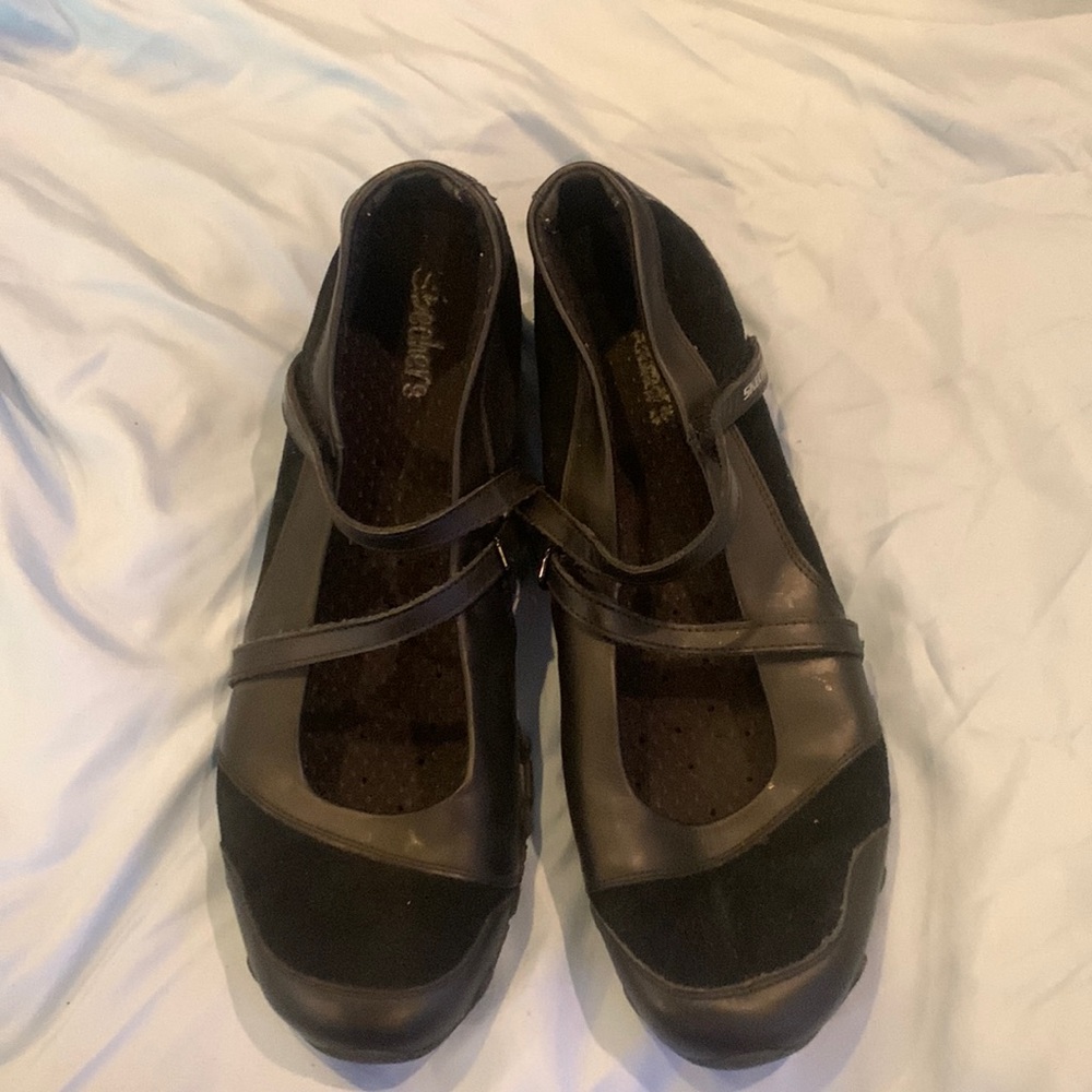 Cute black leather flats size 11